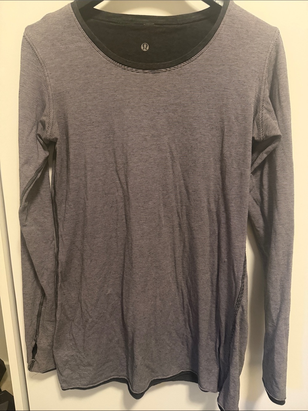 lululemon athletica Long Sleeve Tee in Heathered Gray-Purple
